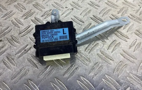 Lexus RX 450H Wing mirror control module 8943048050 615163000