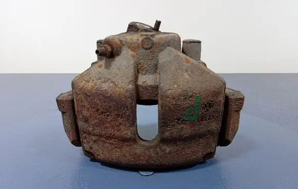 Seat Altea XL Front brake caliper