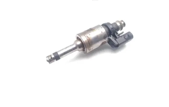 Ford Focus Fuel injector CM5G-9F593-FA