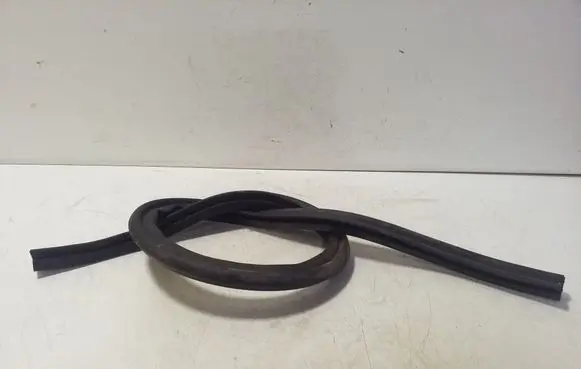 Audi A1 Engine compartment rubber 6R0823723A