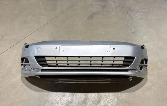 Volkswagen Golf VII Front bumper 5G0807221