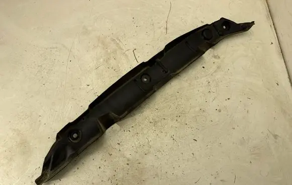 Audi Q3 F3 Fender end trim 83A821111