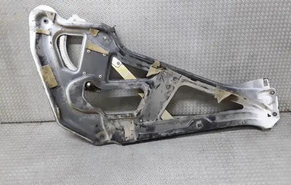 Volkswagen II LT Front door manual window regulator 