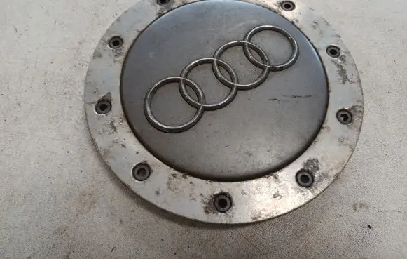 Audi A6 S6 C5 4B Original wheel cap 4B0601165C