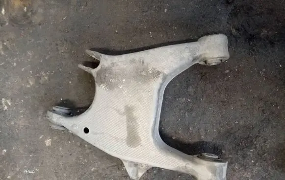 BMW 5 F10 F11 Rear upper control arm/wishbone 6784350