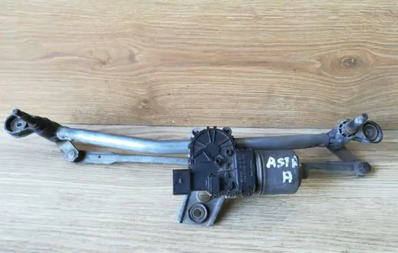 Opel Astra H Front wiper linkage and motor 13111211 3397020632