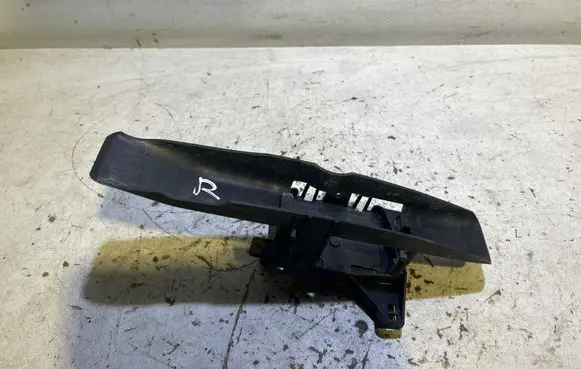 Volkswagen PASSAT B8 Blind spot radar bracket 3G5907456A