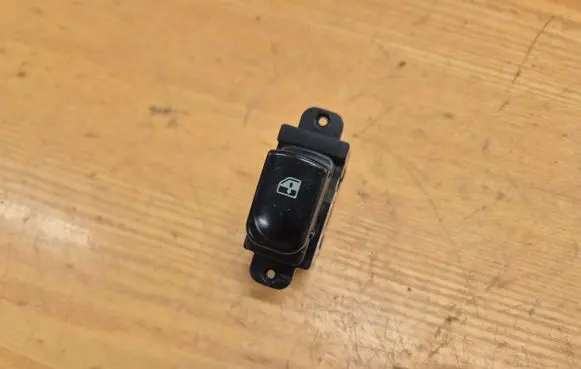 Hyundai Sonata Electric window control switch 935782D000 DF00 S160