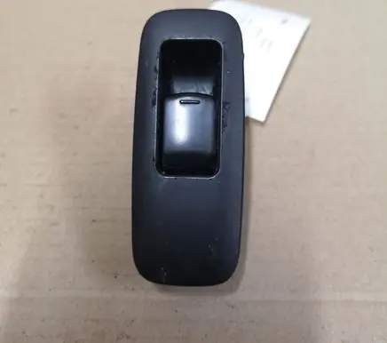 Nissan Qashqai Electric window control switch 25411BR00A
