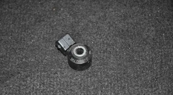 BMW Z4 E89 Detonation knock sensor 7598861