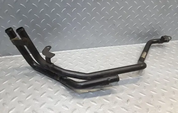 Volkswagen Touareg I Engine coolant pipe/hose 7L6121070D