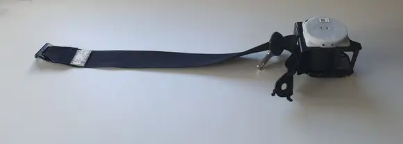 Mazda 3 II Rear seatbelt