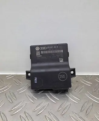 Audi A4 S4 B8 8K Gateway control module 8R0907468H 8R0907468C 2840747605300