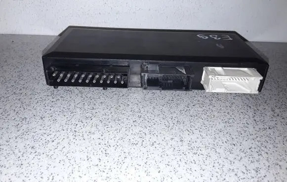 BMW 5 E39 Comfort/convenience module 65358372141 8372141