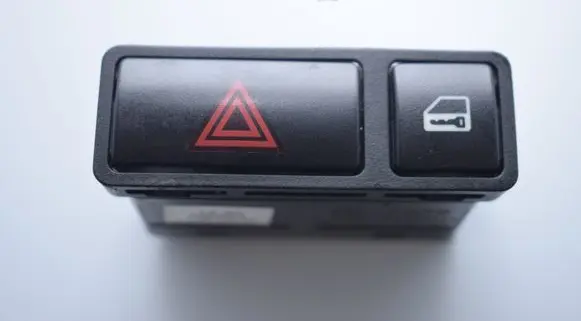 BMW X5 E53 Hazard light switch 8368920