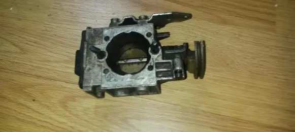 Renault Laguna I Throttle valve 7700861209