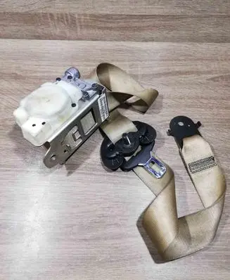 BMW X5 E70 Front seatbelt 306086610 S2717196904M 06B3483P0173D