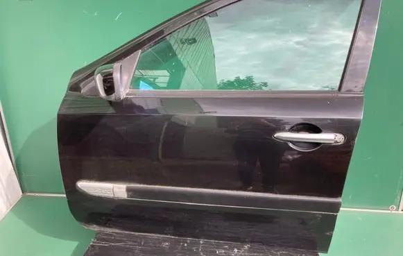 Renault Laguna II Front door 7751472437