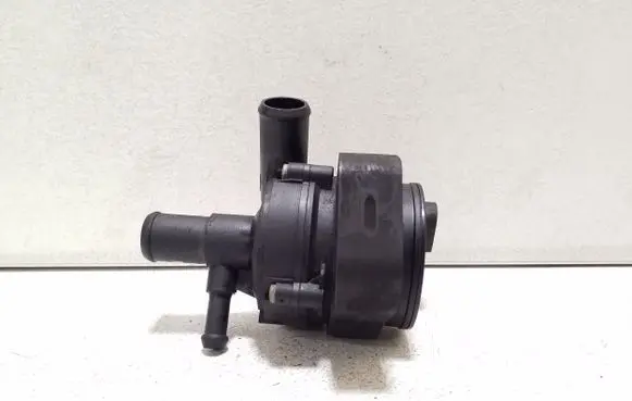 Mercedes-Benz CLS C218 X218 Electric auxiliary coolant/water pump 0392023017 A2128350164