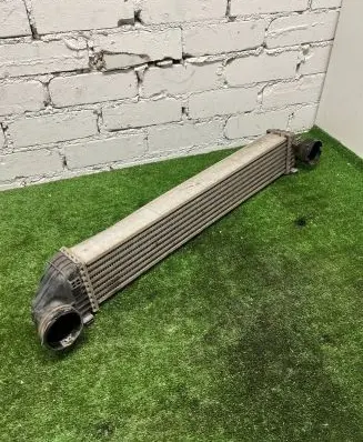 Mercedes-Benz A W169 Intercooler radiator A1695000000 Q04G0976 0159577