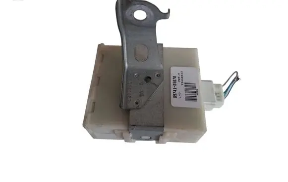 Toyota Avensis T250 Door control unit/module 8974105070