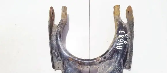 Peugeot 407 Front lower control arm/wishbone 446332c