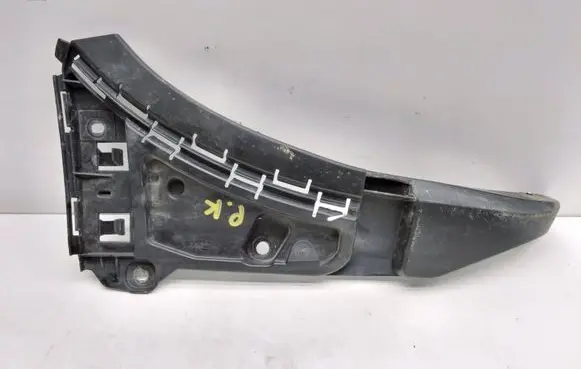 Volvo XC90 Front bumper mounting bracket 08620563