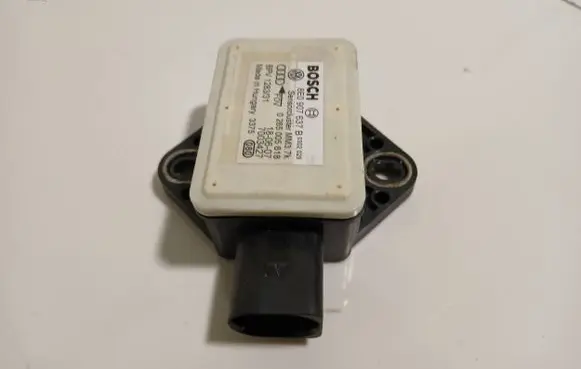 Audi A6 S6 C6 4F ESP acceleration yaw rate sensor 8E0907637B 7003427 0265005618