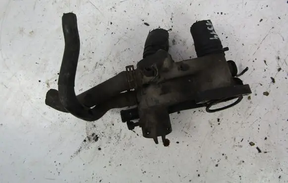 Volkswagen Polo III 6N 6N2 6NF Thermostat housing 