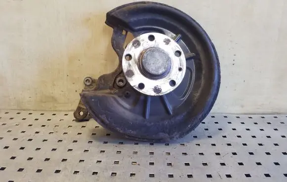 Volkswagen Golf Plus Rear wheel hub spindle/knuckle 