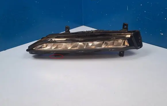 Skoda Superb B8 (3V) Front fog light 3V0941699B L383289