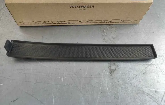 Audi A5 Glove box pad 8W0863301D