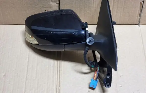Volvo C70 Front door electric wing mirror 