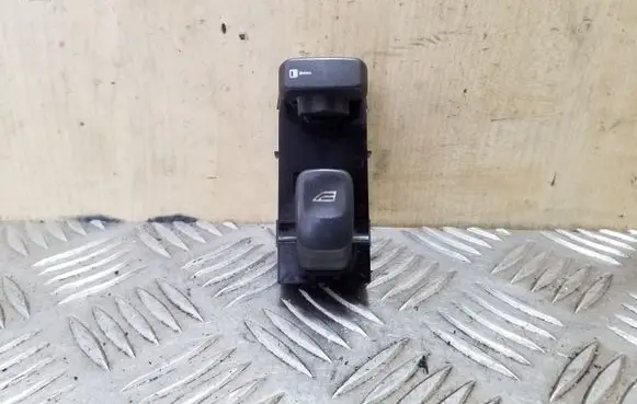 Volvo S40, V40 Electric window control switch 30889753