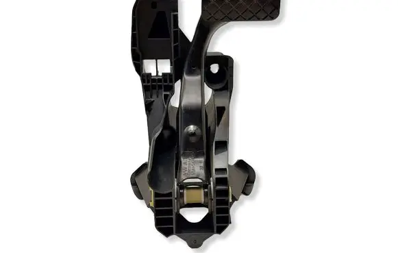 Volkswagen PASSAT B8 Brake pedal 5Q1723058AJ 5Q1721117E