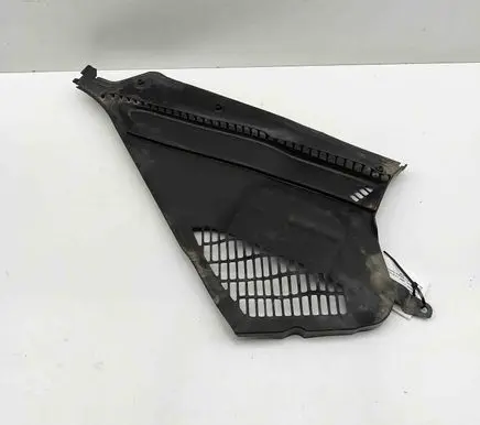 BMW M3 F80 Wiper trim 8059698