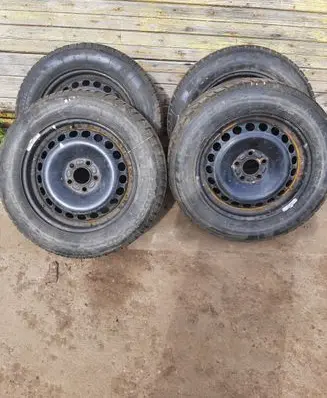 Ford Mondeo Mk III R16 winter tire 2255516 216082901 KFZ8275