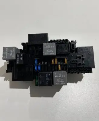 Mercedes-Benz C AMG W205 Fuse module A2229063202