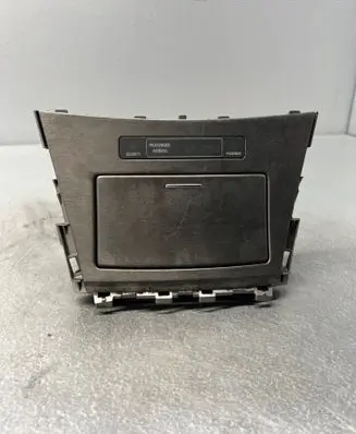Toyota Avensis T270 Ashtray (front) 5880405100
