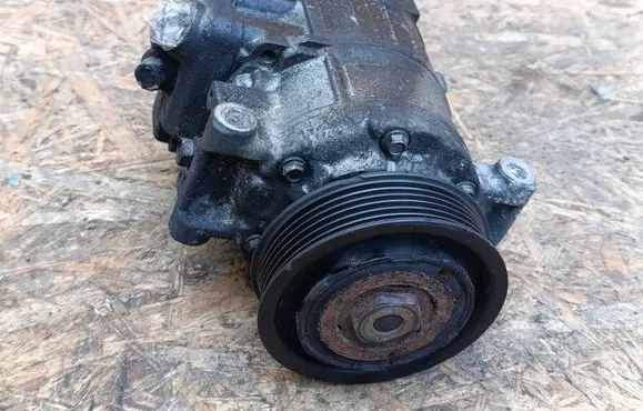 Seat Exeo (3R) Air conditioning (A/C) compressor (pump) 4F0260805AN 4471501620 6SEU14C