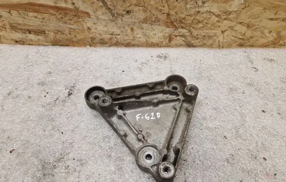 Opel Astra J A/C compressor mount bracket 55567289