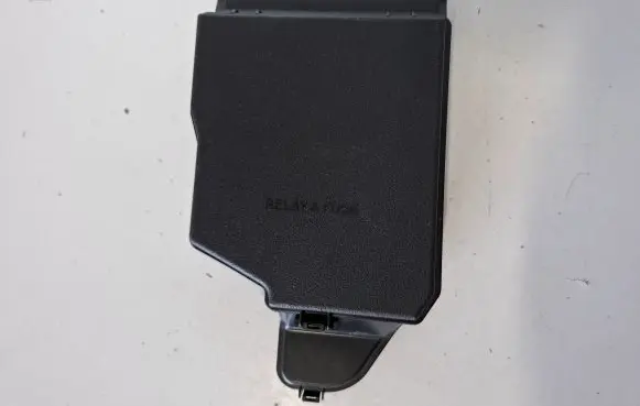 Lexus RX 450H Fuse box cover 8266248400 826620E280
