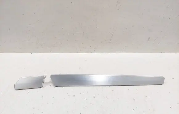 Mercedes-Benz R W251 Dashboard glove box trim A2516800671 A2516800571