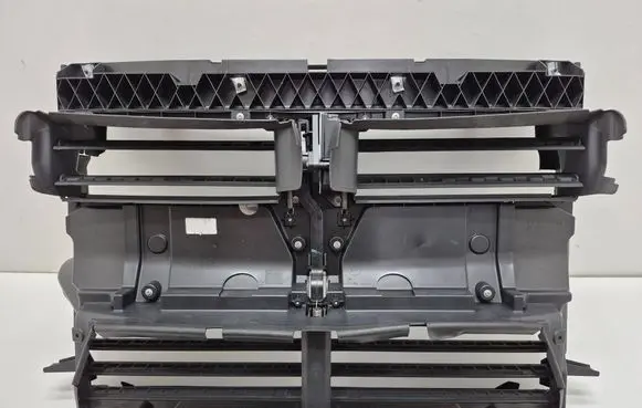 BMW 2 F45 Intercooler air guide/duct channel 15677210