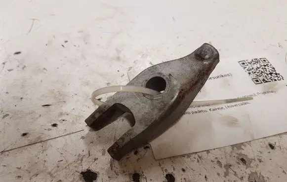 Opel Astra J Fuel Injector clamp holder