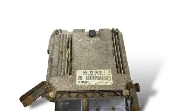 Volkswagen Crafter Engine control unit/module 076906022M 1039S43372 0281016822