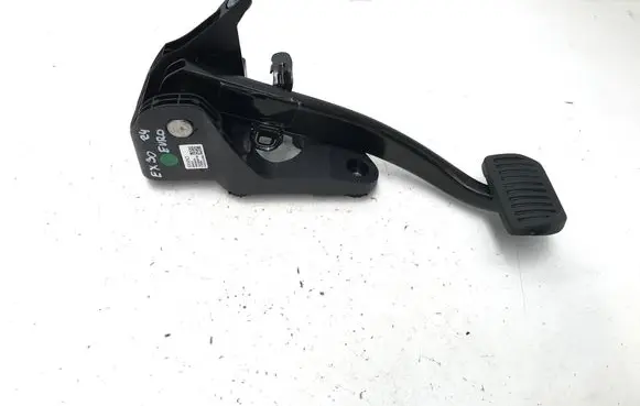 Volvo EX30 Brake pedal 80001037 P8892393702