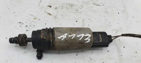 BMW 5 E60 E61 Windscreen/windshield washer pump 67126934150 23557610 050903