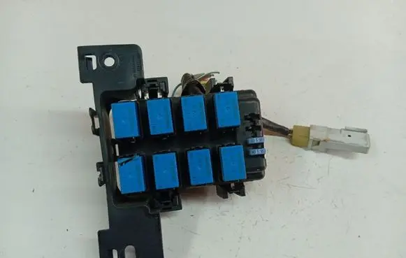 Subaru B9 Tribeca Fuse box set RB500200B