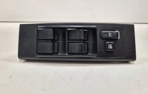 Toyota Corolla Verso AR10 Electric window control switch 848200F030 37073C129C